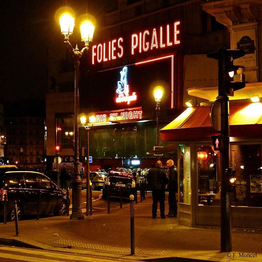 Studio Pigalle De 25 M2 - 2 Lits Simples Type Gigogne Pour 2 Personnes - Coeur Touristique De Paris - 2 Minutes De La Station Metro Pigalle ,Petit Train Vers La Butte Montmartre-Cabarets Moulin Rouge,Chez Michou-Restaurants Bouillon Pigalle,Berliner Exterior foto