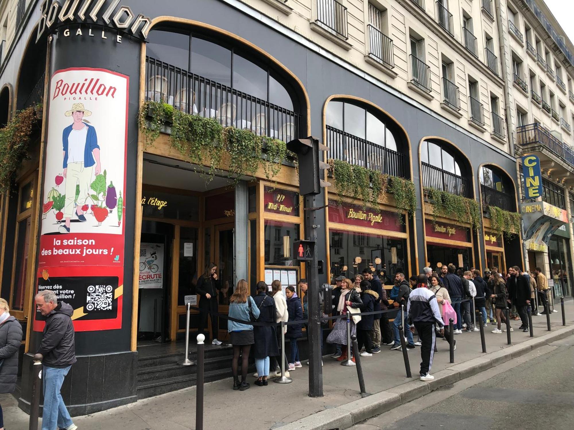 Studio Pigalle De 25 M2 - 2 Lits Simples Type Gigogne Pour 2 Personnes - Coeur Touristique De Paris - 2 Minutes De La Station Metro Pigalle ,Petit Train Vers La Butte Montmartre-Cabarets Moulin Rouge,Chez Michou-Restaurants Bouillon Pigalle,Berliner Exterior foto