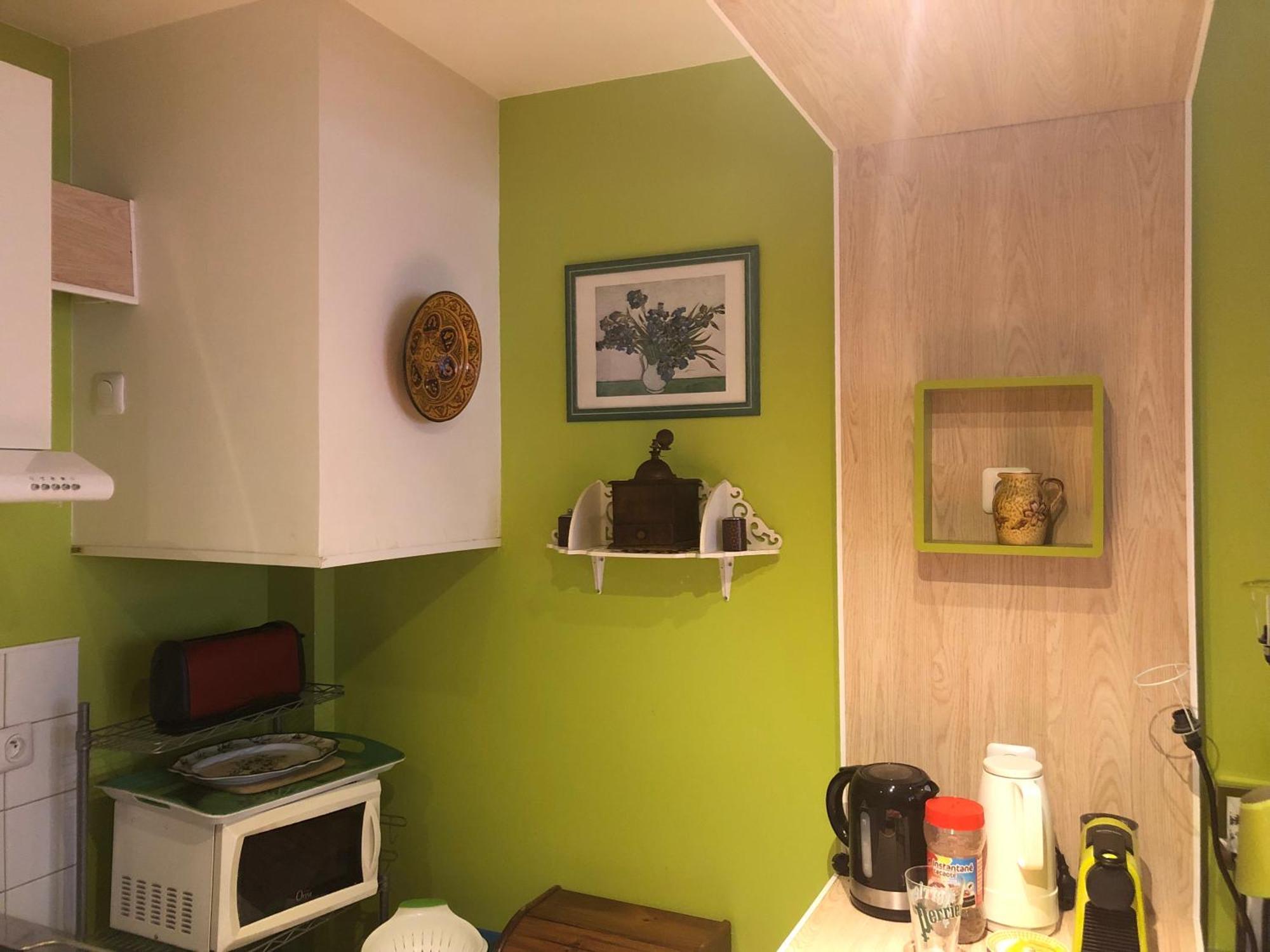 Studio Pigalle De 25 M2 - 2 Lits Simples Type Gigogne Pour 2 Personnes - Coeur Touristique De Paris - 2 Minutes De La Station Metro Pigalle ,Petit Train Vers La Butte Montmartre-Cabarets Moulin Rouge,Chez Michou-Restaurants Bouillon Pigalle,Berliner Exterior foto